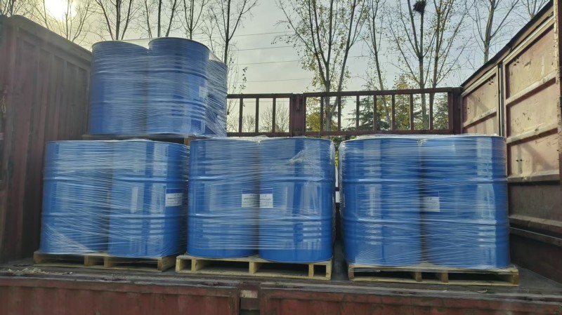 二丙二醇发货现场.jpg 二丙二醇发货现场.jpg