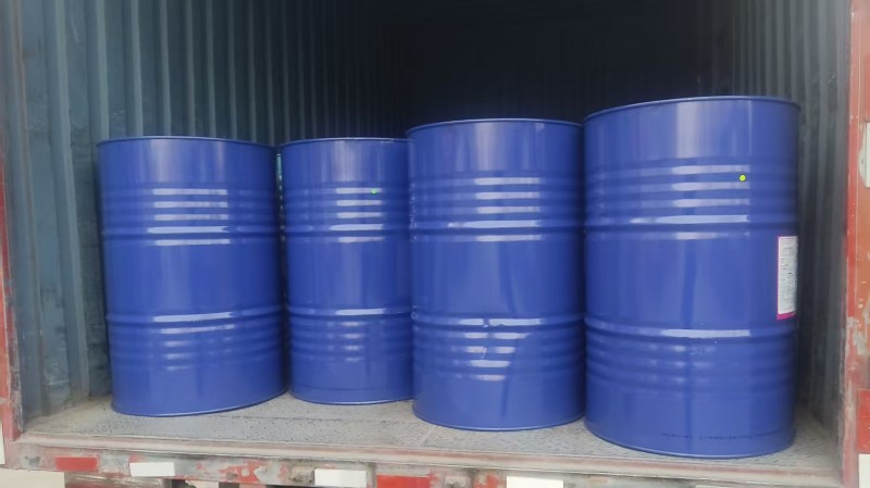 宝洁甘油出货实拍.jpg 宝洁甘油出货实拍.jpg